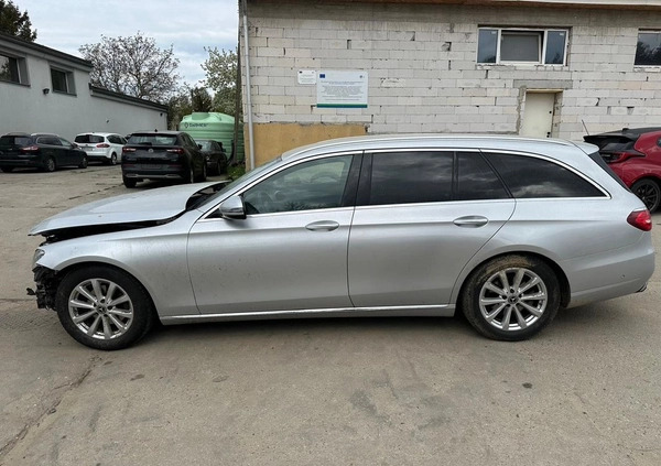 Mercedes-Benz Klasa E cena 67900 przebieg: 174000, rok produkcji 2018 z Góra małe 352